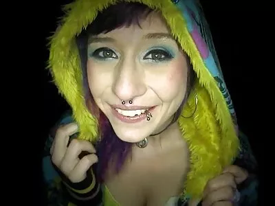 Mulatto blowjob ਅਤੇ ਇਸ ਨੂੰ ਯੋਨੀ ਬਣਾਉਣ ਲਈ ਸੰਪੂਰਣ ਹੈ